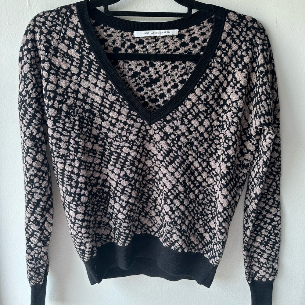 Diane Von Furstenberg Animal Print Glitter Sweater Size S/M